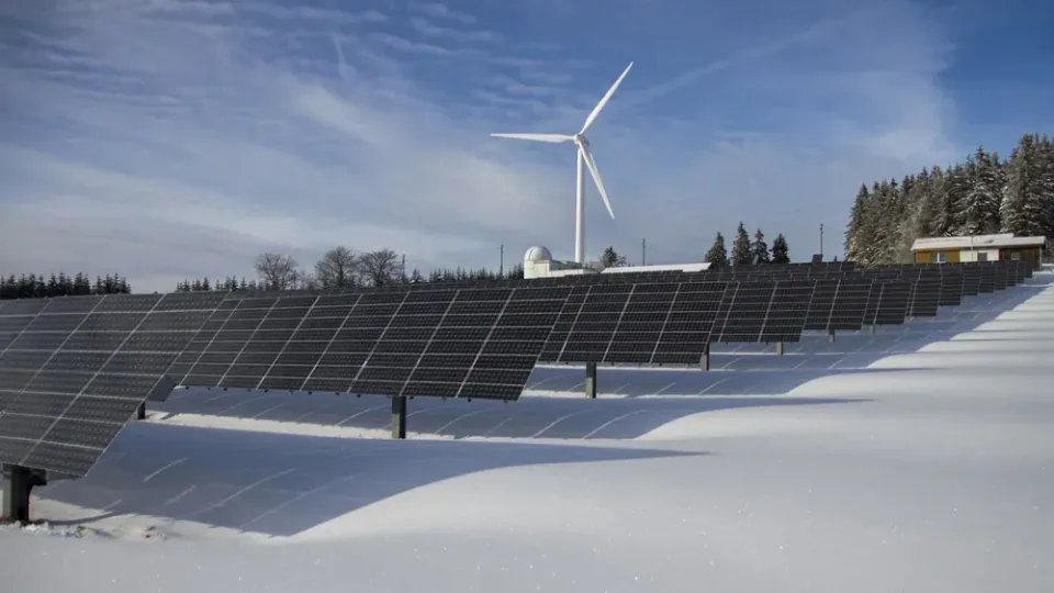 Dicas para economizar energia antes de instalar energia solar