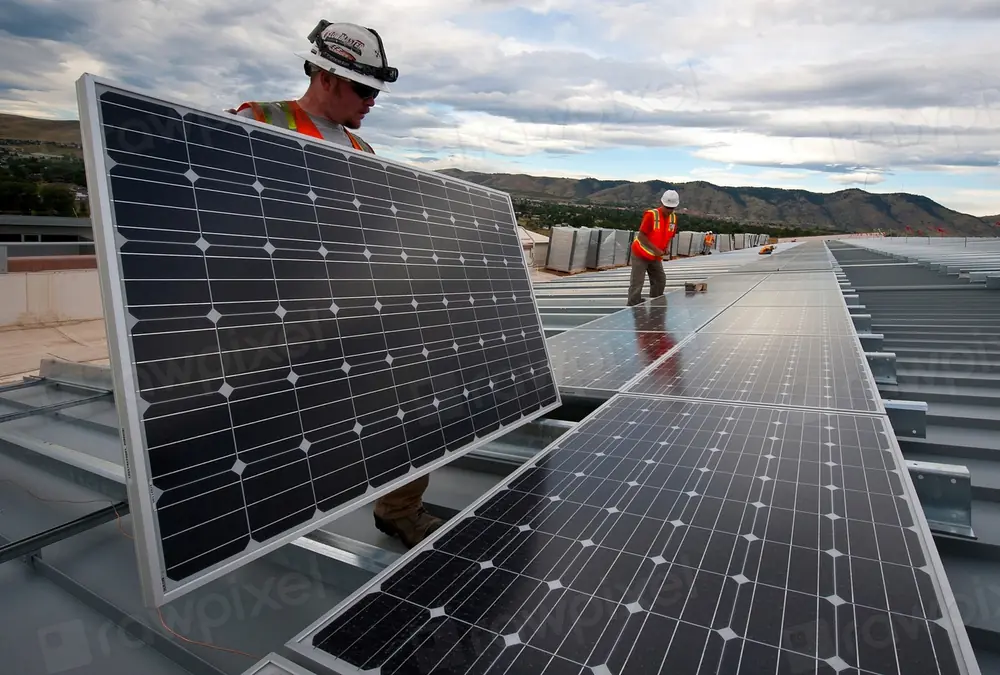 Instalação de energia solar em telhado Instalação de energia solar em telhado