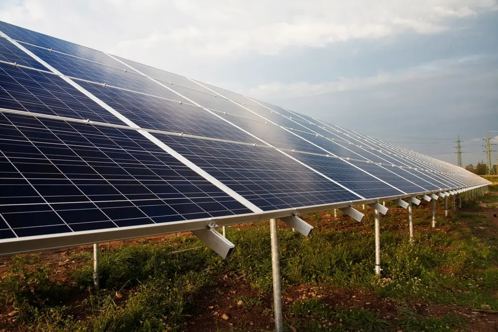 Quanta energia gera uma usina fotovoltaica