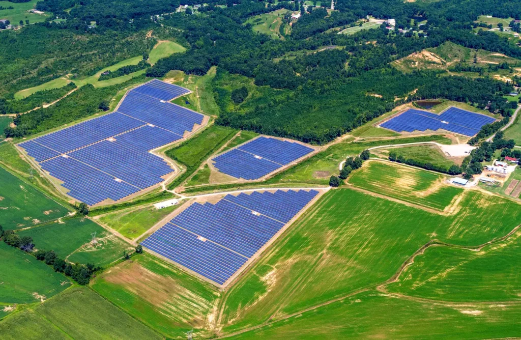 Usinas solares no Brasil em 2026: 20 GW e o desafio